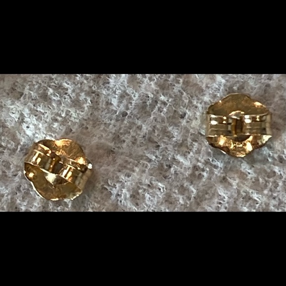 ❌❌SOLD❌❌14K Genuine Ruby Earrings Yellow Gold - Picture 10 of 12